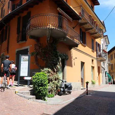 Castelli Delux Appartement *