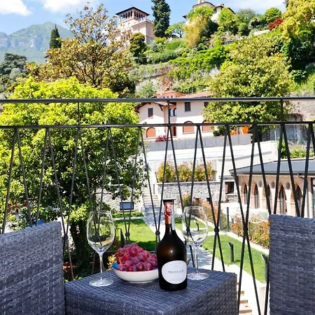 Castelli Delux Apartment