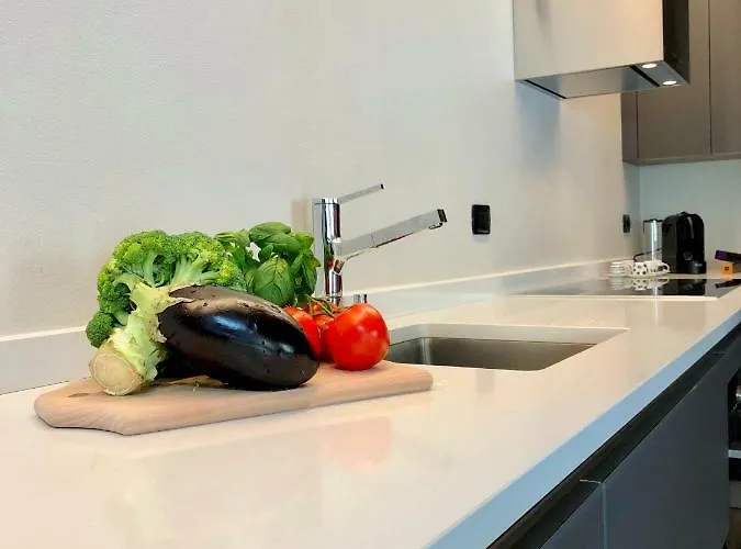 Castelli Delux מנאג'יו