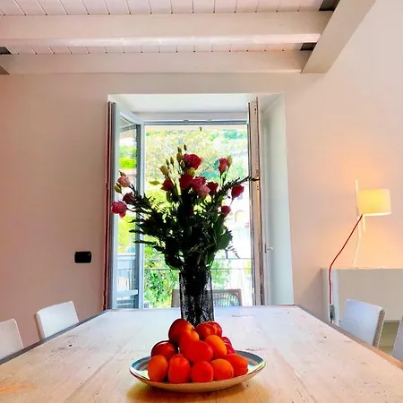 Castelli Delux Apartament Menaggio