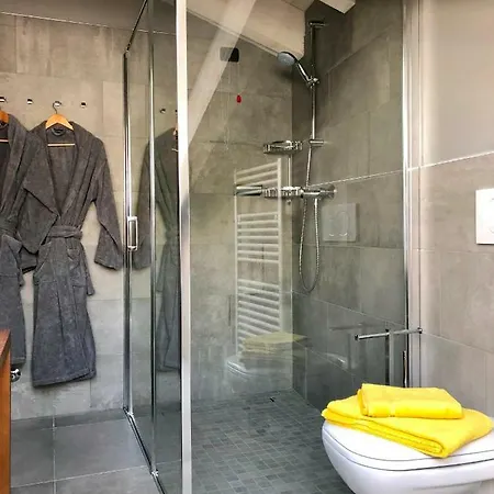 Castelli Delux * ميناجيو